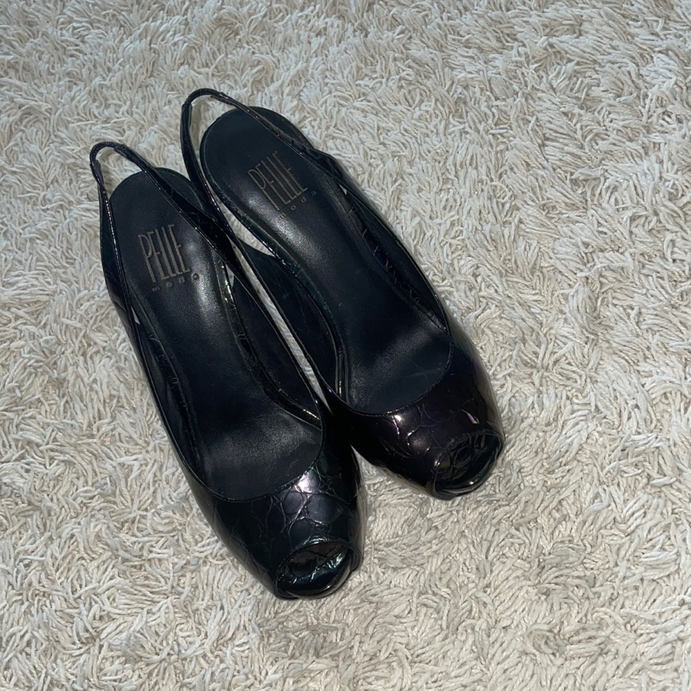 Pelle Moda Black Heels 🖤